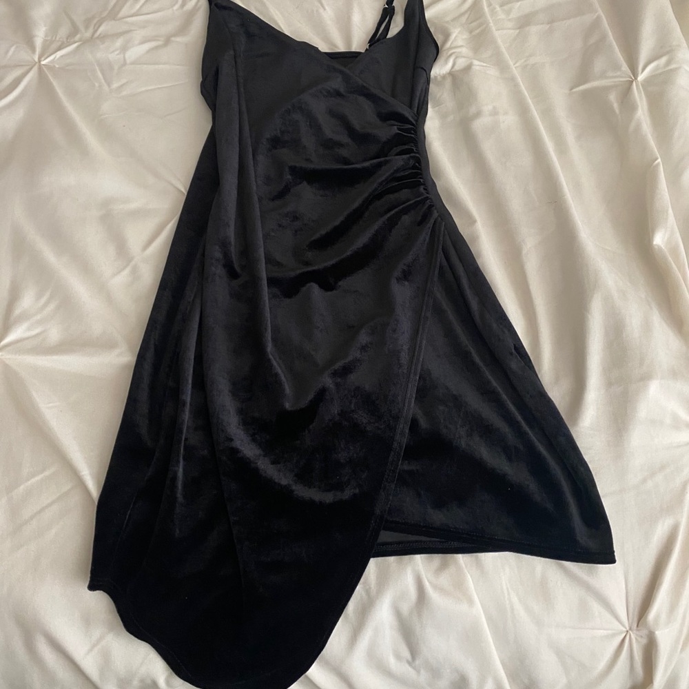 Black velvet dress M